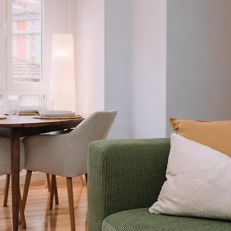 Belleza Cerca Del Centro En By 比戈