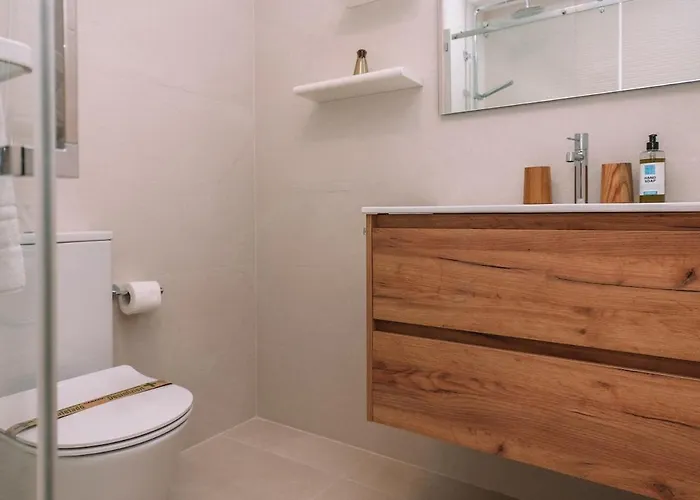 Belleza Cerca Del Centro En By 公寓 比戈