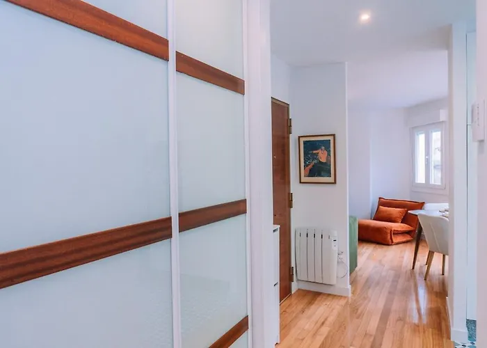 Belleza Cerca Del Centro En By 比戈